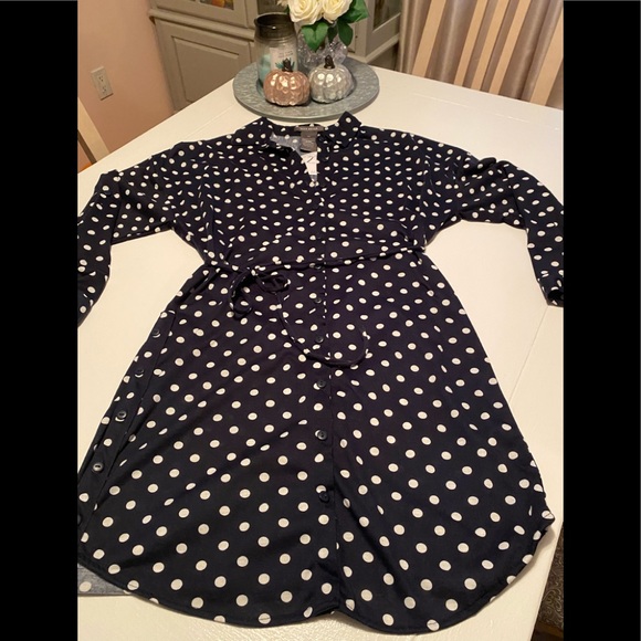 Brand new Suzy Shier button down navy blue polka dot dress - Picture 2 of 6